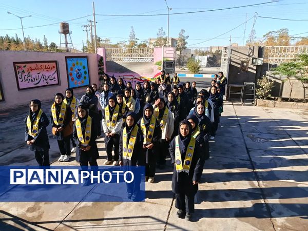 گرامیداشت هفته نیروی انتظامی در دبیرستان فرزانگان خواف 