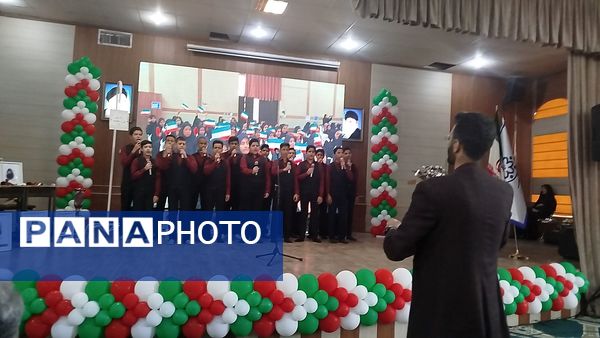 نواخته شدن زنگ ایثار و شهادت در دبیرستان شاهد خاندان قفلی ناحیه ۷