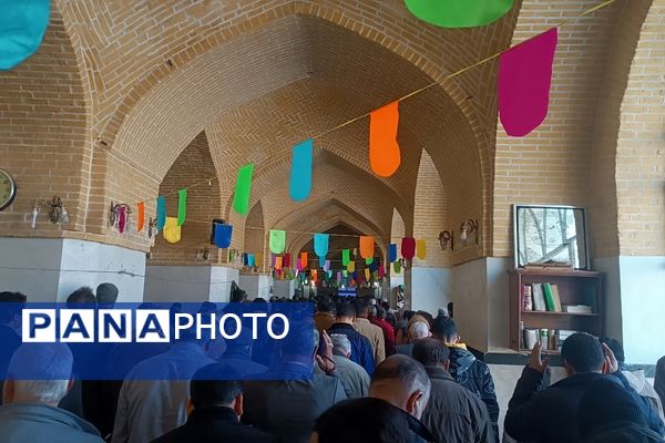 نماز عبادی و سیاسی جمعه در اولین روز از دهه فجر در نیشابور 