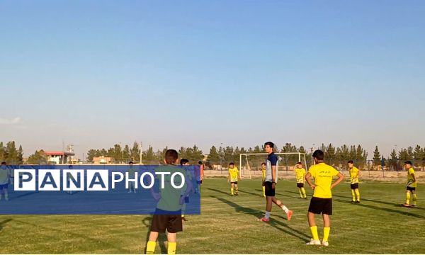 راه اندازی مدرسه فوتبال پسران باشگاه پر سیمرغ شهر حبیب آباد