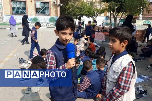 بمناسبت روز جهانی کودک برپایی جشنواره صبحانه سالم در دبستان پسرانه سرافراز ناحیه۷ مشهد