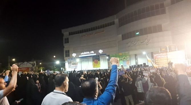 خروش مردم ولایتمدار شهرستان بروجرد در محکومیت تجاوز رژیم صهیونیستی به خاک جمهوری اسلامی ایران 