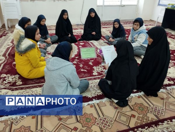 ویژه برنامه گرامیداشت شهادت حاج قاسم در دبیرستان دخترانه رفعت 