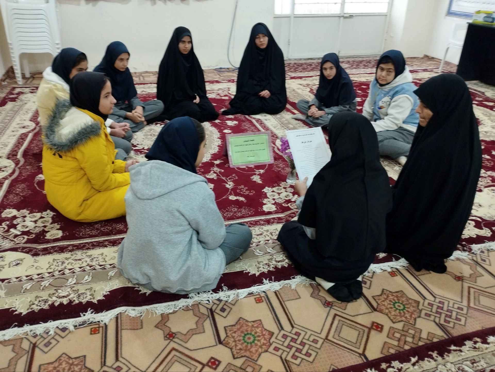 ویژه برنامه گرامیداشت شهادت حاج قاسم در دبیرستان دخترانه رفعت 