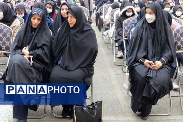 مراسم هفته پژوهش در دبیرستان بانو عفت آهنگری شهرری