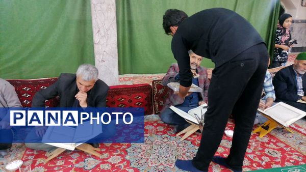 محفل انس با قرآن کریم در مسجد جامع شهر بار نیشابور 