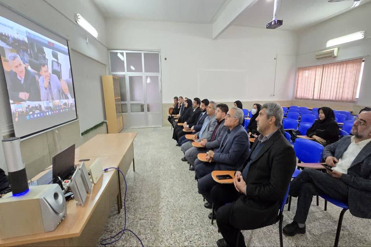 افتتاح اولین مرکزمشاوره خانواده پیوند انجمن اولیا و مربیان در شهرستان کازرون