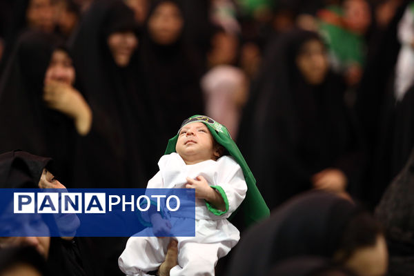 همایش شیرخوارگان حسینی در حرم بانوی کرامت
