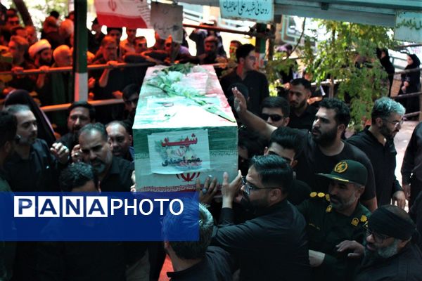جلوه‌های حزن و خشم در مراسم تشییع شهدا