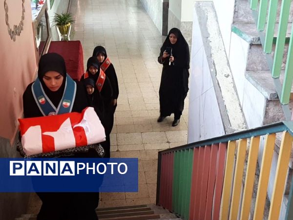 سوگواری همراه با شور و عشق فاطمی و پویش نذر کتاب در مدرسه شهید جواهری دو 