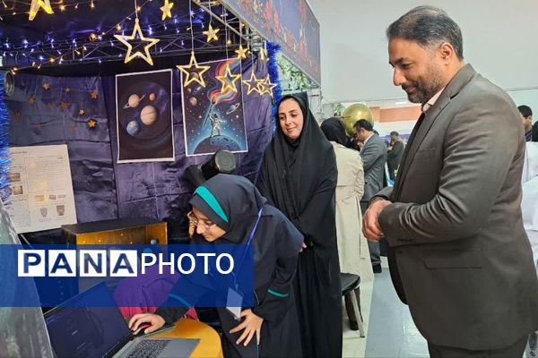 غرفه پژوهش سرای زکریای رازی، جذاب ترین غرفه نمایشگاه دستاوردهای پژوهشی دانش آموزان شهرستانهای تهران 