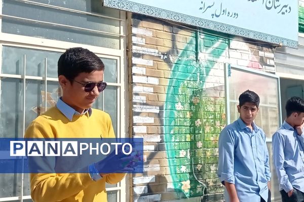 مسابقات درون مدرسه‌ای حل مکعب روبیک در دبیرستان شهید بهشتی کاشمر