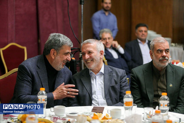 گردهمایی ورزشکاران در پویش ملی «به‌ساز مدرسه بساز مدرسه»