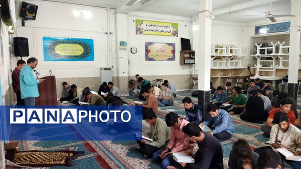 انس با قرآن در دبیرستان شاهد ابوذر غفاری 