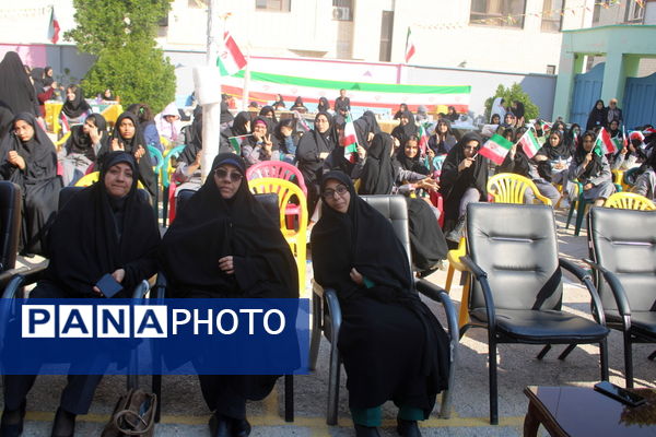 جشن دهه فجر انقلاب اسلامی در دبیرستان رضوان شهرستان بوشهر