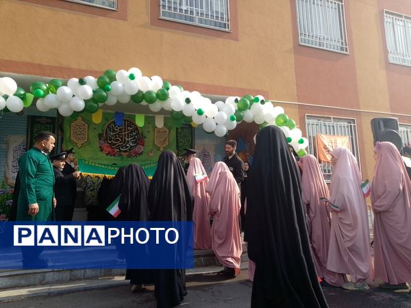 جشن ولادت حضرت رقیه در مدرسه طهوریان۲ ناحیه پنج