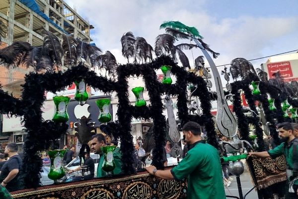 آیین علم‌گردانی ماه محرم در آمل