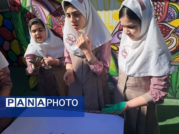 برگزاری فعالیت‌های دهه‌فجر در دبستان ارمغان هستی ناحیه 3 کرج 