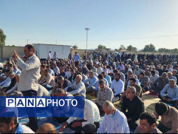 اقامه نماز عید سعید فطر در شهرستان منوجان 