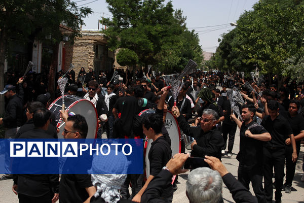 عزاداری عاشورای حسینی در شهر درق