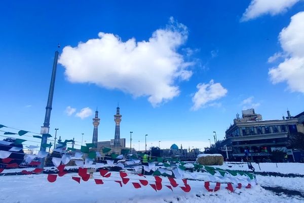 خروش اقشار مختلف مردم مشهد در راهپیمایی ۲۲ بهمن ماه