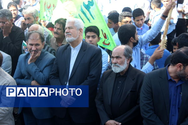 راهپیمایی روز دانش‌آموز در شهرستان بم