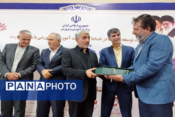 برگزاری آئین افتتاح سالن ورزشی خیرساز مدرسه استثنایی شهدای ملارد 