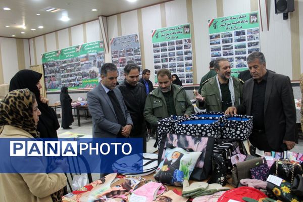 نمایشگاه صنایع دستی ملکان فرصتی برای دیدن و خرید آثار بومی