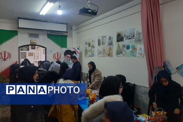 برپایی بازارچه مشاغل خانگی در کانون امید انقلاب