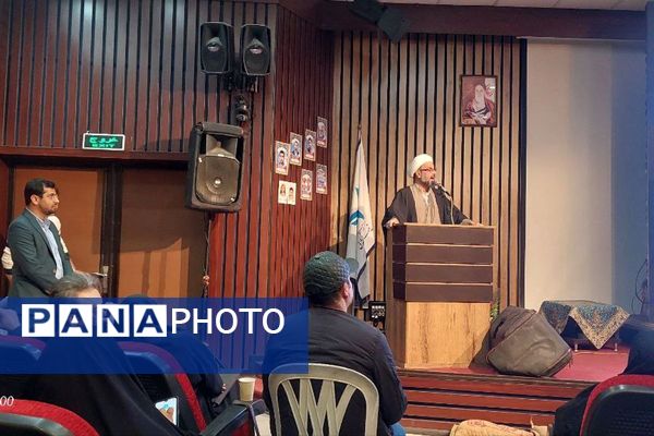 یادواره شهدای جنگ دوازده روزه در دانشگاه آزاد اسلامی تهران شرق