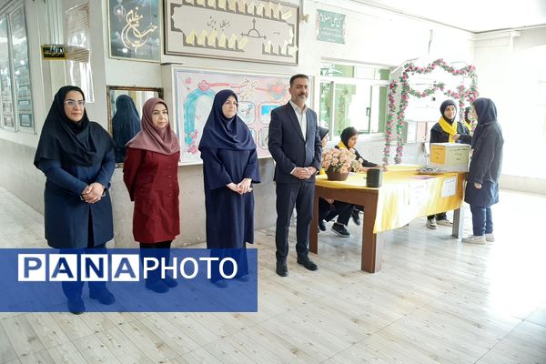 انتخابات انجمن ورزشی در دبیرستان پویش ناحیه ۳ شیراز 