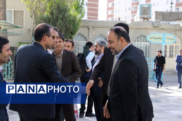 حضور معاون پرورشی و فرهنگی وزیر آموزش و پرورش در گلزار شهدای بجنورد