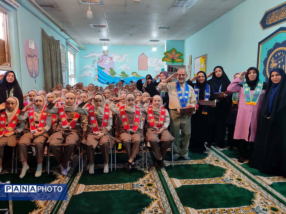 بازدید و ارزیابی بازرسان کشوری از فعالیتهای تشکیلاتی پیشتازان دبستان رستگارمقدم مشهد