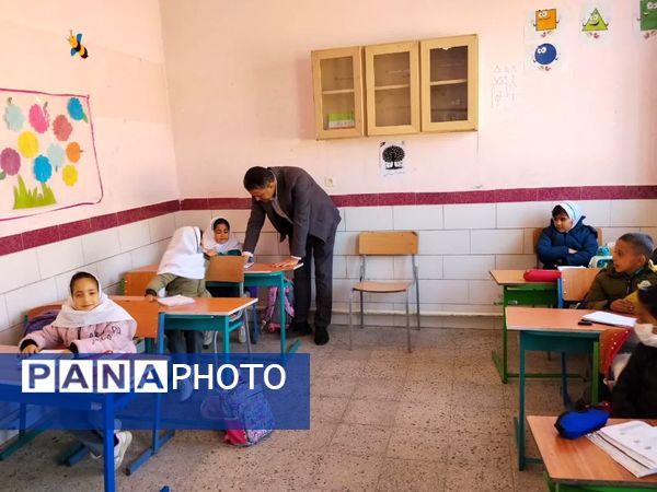 بازدید معاون آموزشی اداره آموزش و پرورش شهرستان خاتم از مدارس روستای خوانسار 
