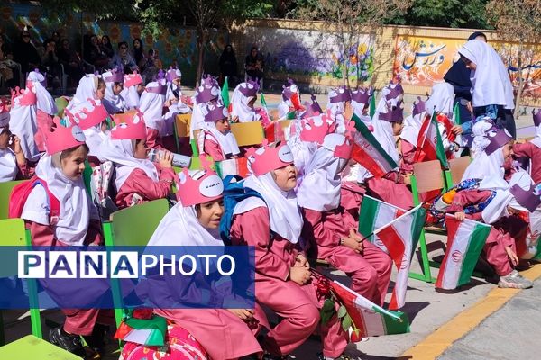 جشن شکوفه‌های سال تحصیلی جدید در شهرستان سملقان