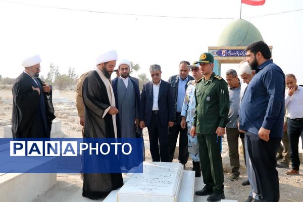 تجدید میثاق با شهدا و آرمانهای انقلاب در آغاز هفته دفاع مقدس