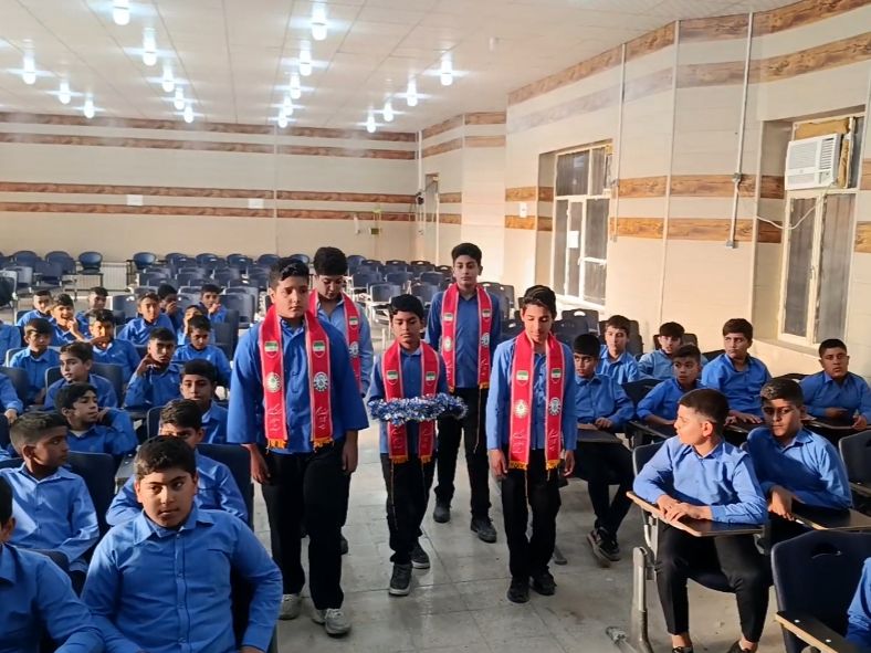 کارگاه معرفی سازمان دانش‌آموزی حاجی‌آباد