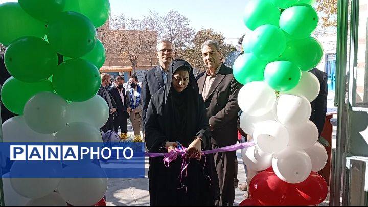 آیین نواختن زنگ کتاب و کتابخوانی در دبستان تربیت