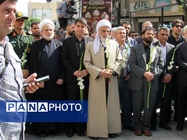 خروش بی‌نظیر سنندج در بدرقه شهید آسمانی رضا بسطامی