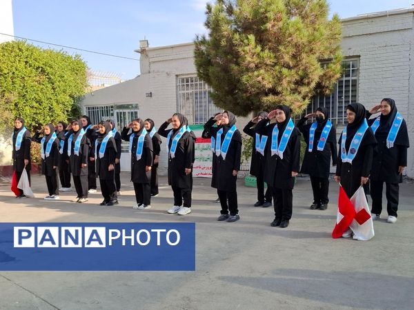 زنگ نیک اندیشی با هدف ترویج فرهنگ و مشارکت خیرین مدرسه ساز در هنرستان دکتر هادوی