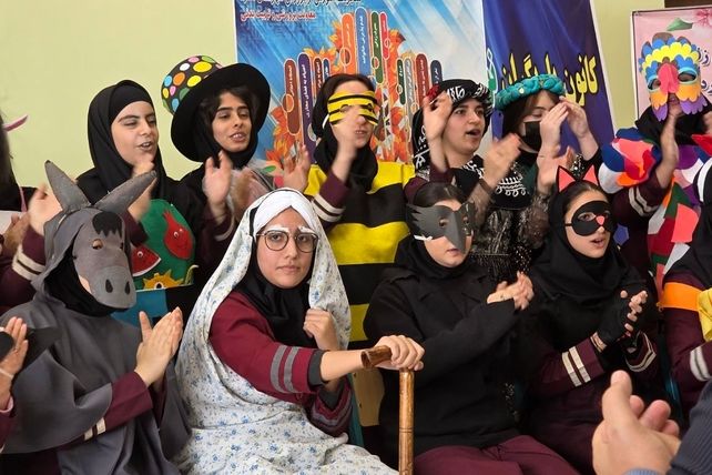 افتتاح طرح یاریگران زندگی و ژوژمان رشته‌ها در هنرستان کبری زرگران ملارد