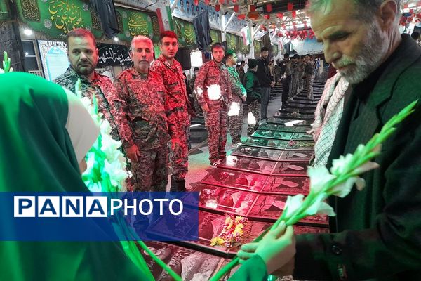 گلباران مزار شهدای ملارد با حضور مسئولان و خانواده‌های معظم شهدا 