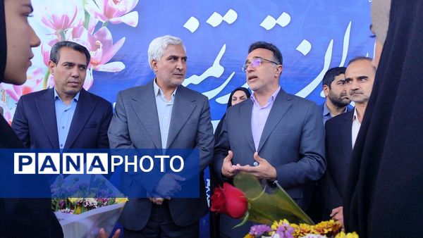 استقبال از برگزیدگان شانزدهمین المپیاد ملی فرش دستباف در مشهد