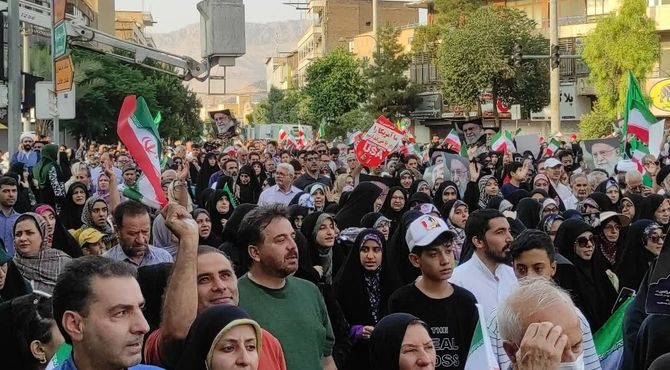شیراز، یک‌صدا در میدان اقتدار