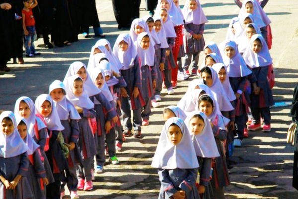 تراکم بالای دانش‌آموزی مدارس قم بیشتر مربوط به اتباع است