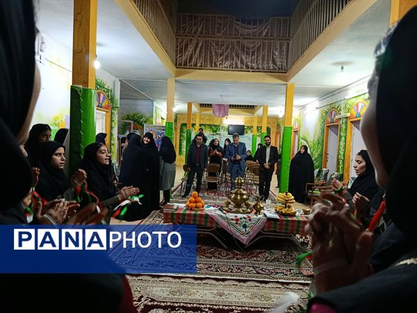 جشن یلدا در دبیرستان نمونه اندیشه 