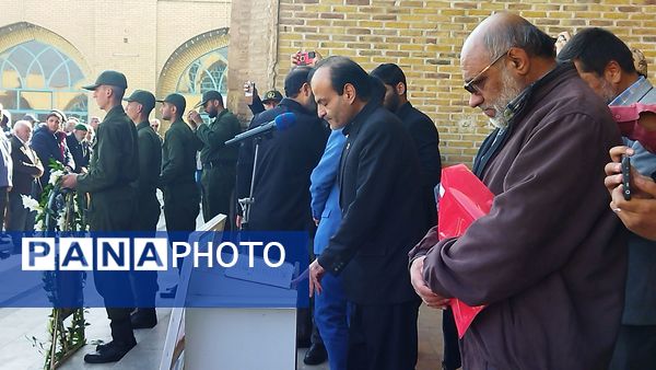 تشییع پیکر جانباز شهید علی فتح آبادی در نیشابور 