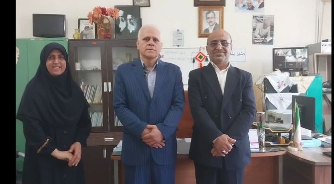 بازدید خیّر مدرسه‌ساز از دبستان زنده‌یاد اسفندیار قاسمی بندپی غربی