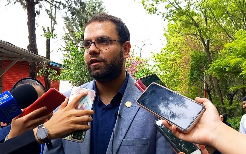 دانش‌آموزان باید خبرنگاری را راهی برای گره‌گشایی و حل مسائل کشور بدانند