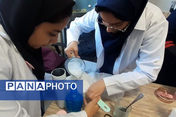 برگزاری مسابقات و درخشش نخبگان جوان در رقابت علمی دبیرستان هیات امنایی مقربی